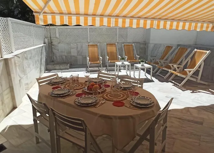 Golden Apartment *